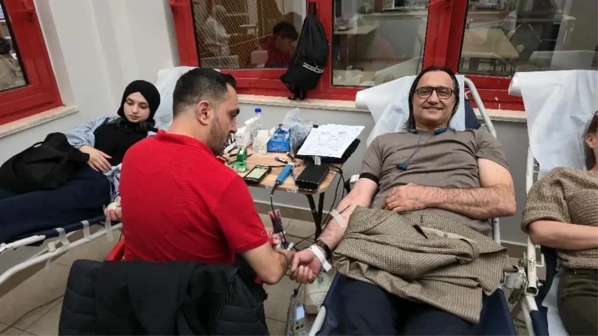 Zonguldak Bülent Ecevit Üniversitesi'nde Kan Bağışı Etkinliği Düzenlendi