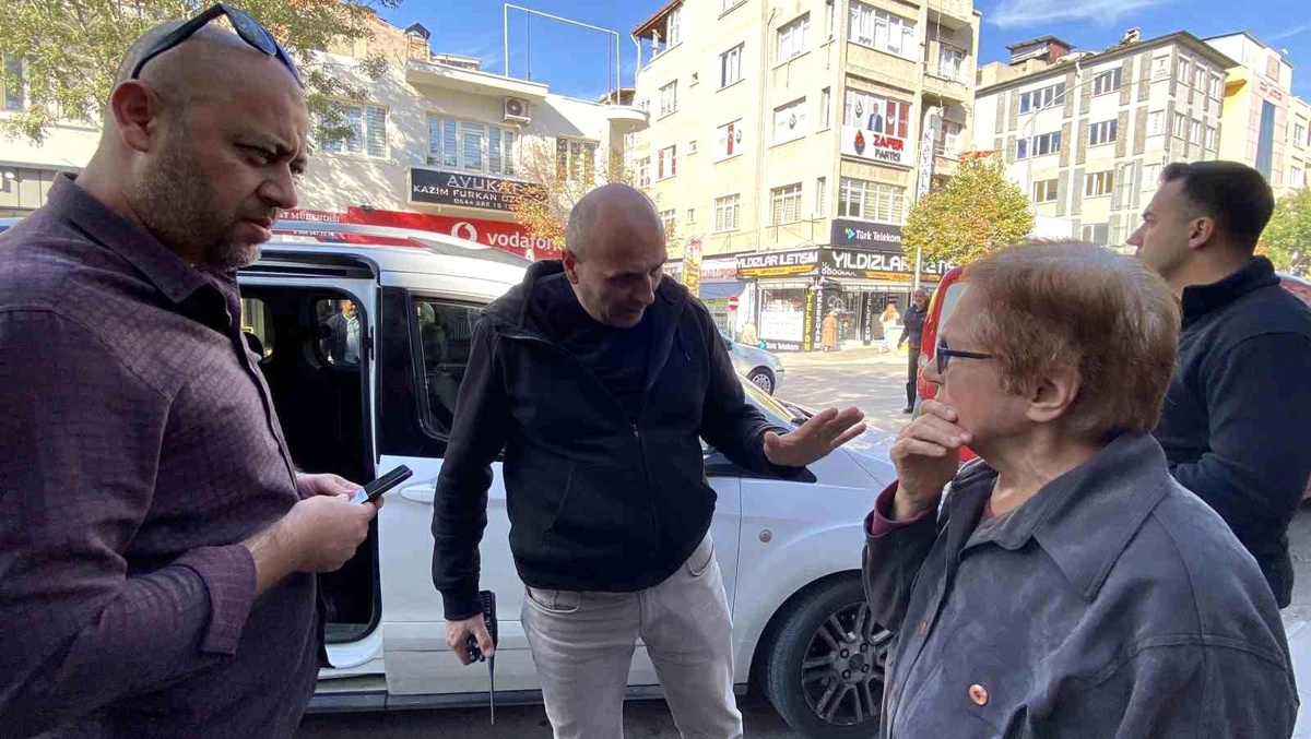 Burdur'da Dolandırıcılar Kadını Hedef Aldı, Banka Çalışanları Kurtardı