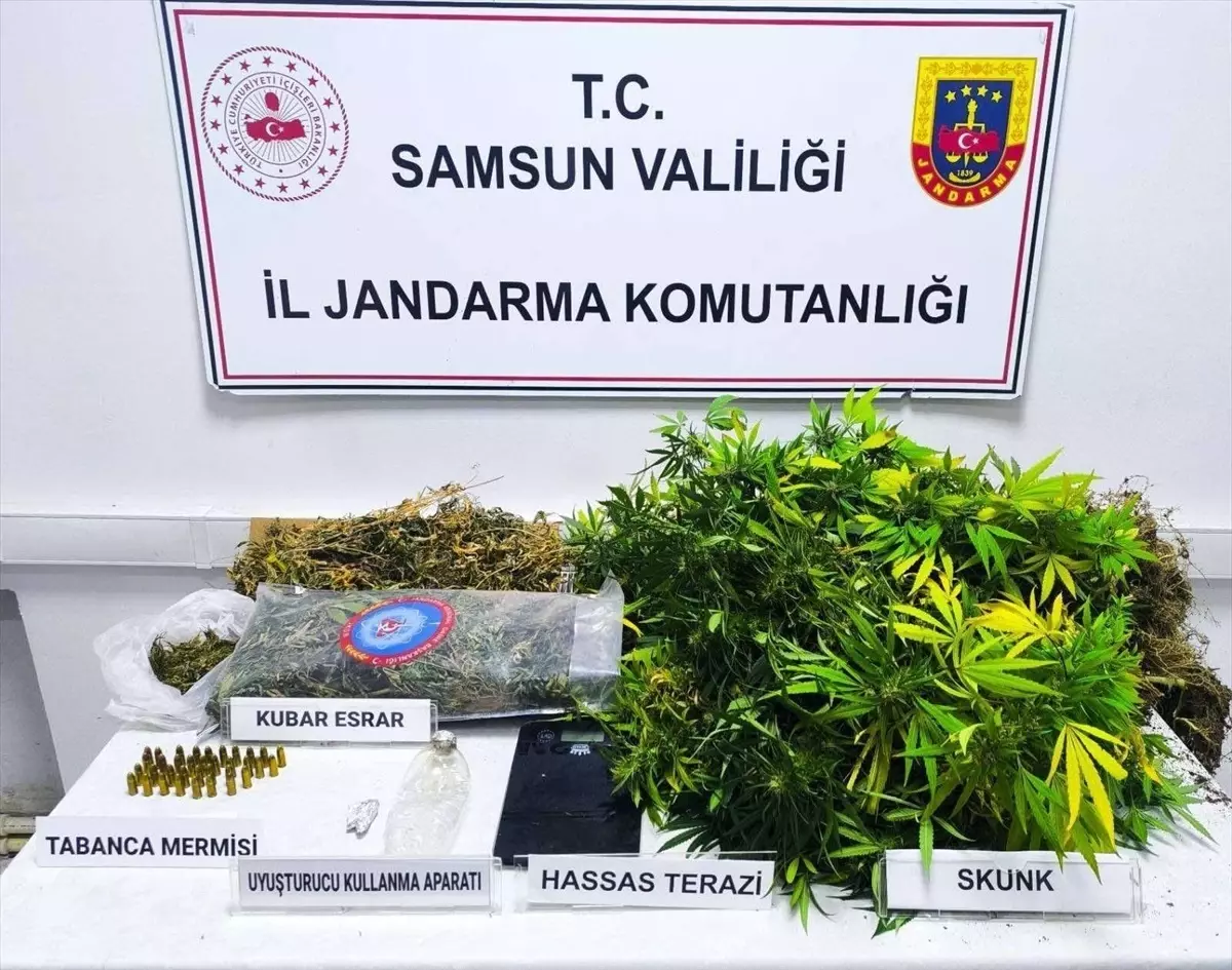 Samsun'da Uyuşturucu Operasyonu: 1 Kilo Kubar Esrar Ele Geçirildi
