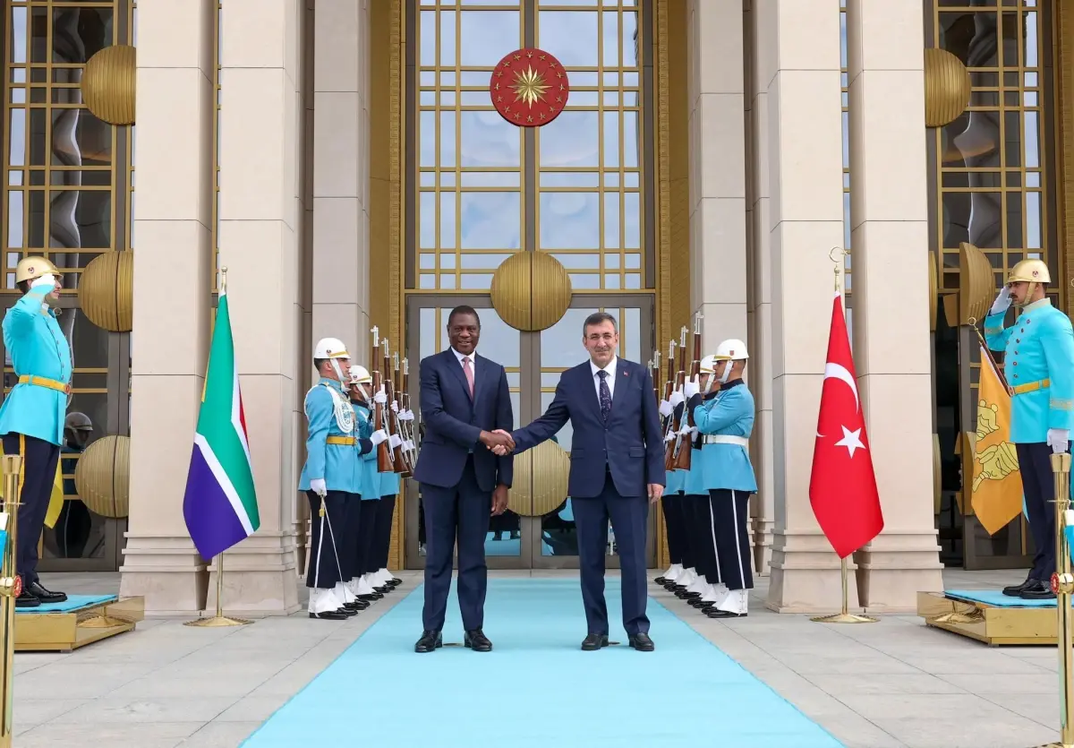 Cevdet Yılmaz: Güney Afrika ile 5 milyar dolar hedefimize kısa vadede ulaşmak istiyoruz