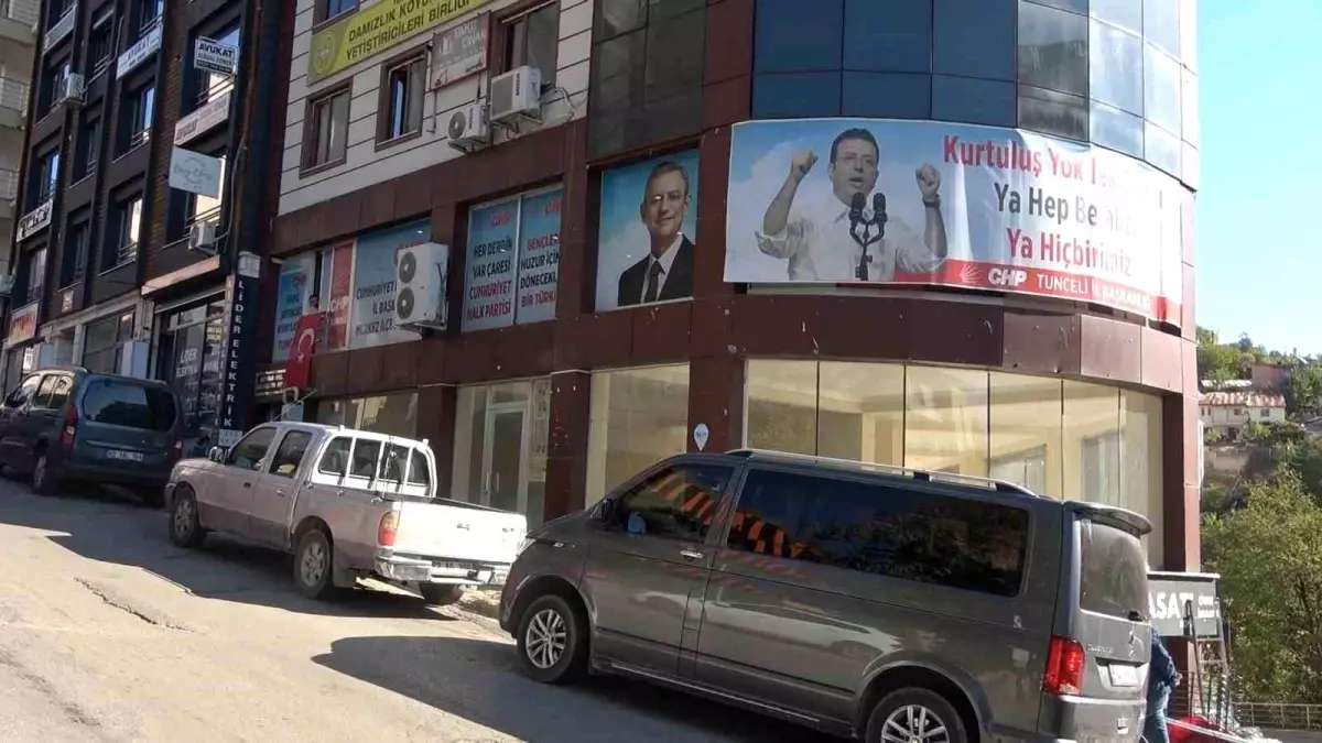 CHP Tunceli Yönetimi, Parti İçi Sorunlara Dikkat Çekmek İçin Eylem Başlattı
