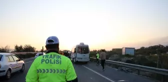 Kamyonun Çarptığı Minibüste 1 Kişi Hayatını Kaybetti