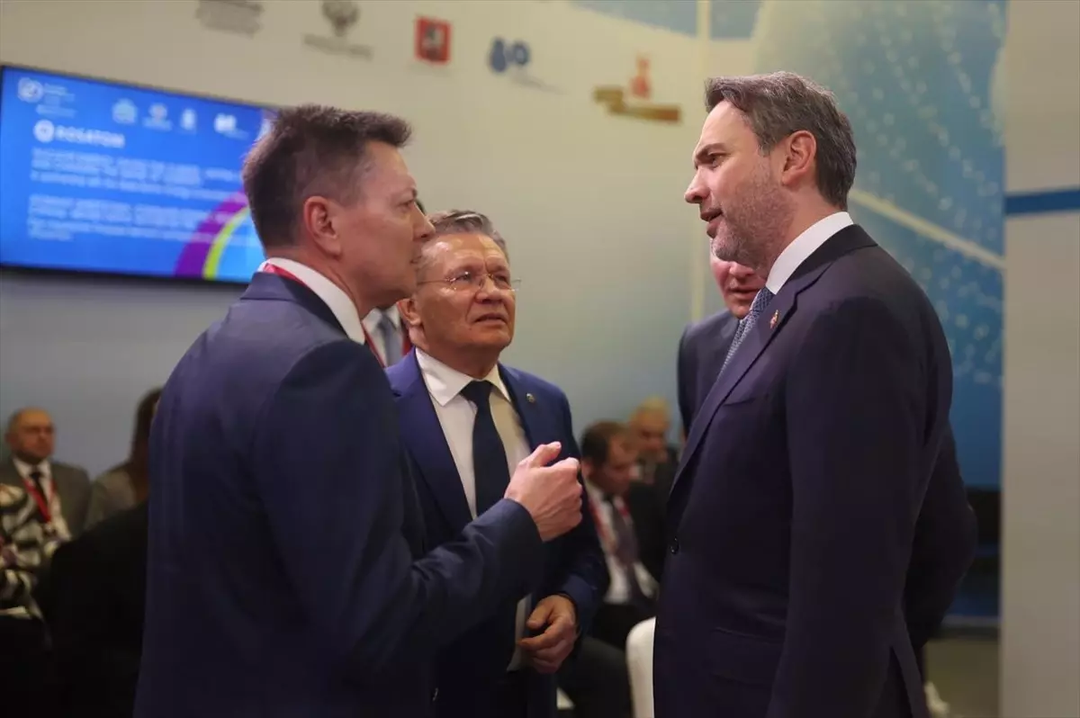 Bakan Bayraktar, Moskova'da Enerji İşbirliği Görüşmeleri Gerçekleştirdi