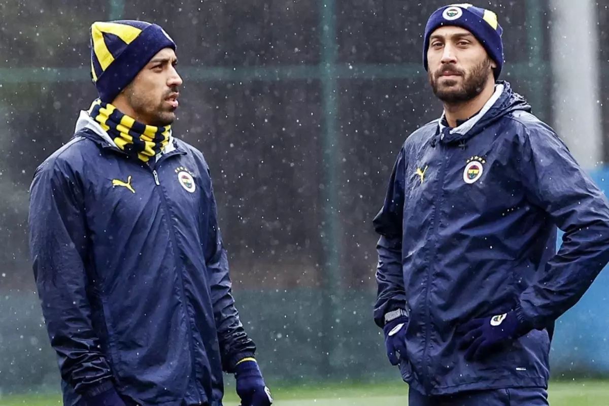 Fenerbahçe'de kadro dışı kalan Cenk Tosun kolları sıvadı