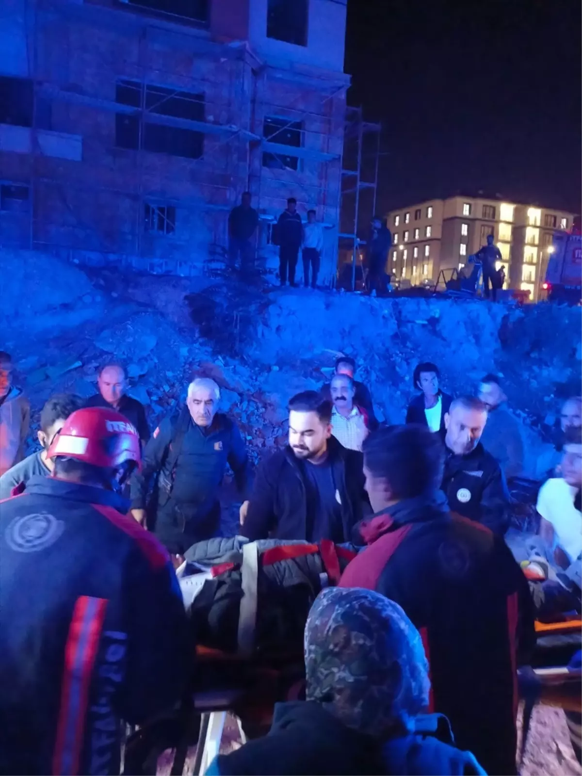 Asansör Kurulumu Sırasında Düşen İşçi Ağır Yaralandı