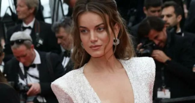 Merih Demiral'in eşi kim? Heidi Lushtaku Demiral kimdir, kaç yaşında, nereli? Merih Demiral'in eşi kim? Heidi Lushtaku Demiral kimdir, kaç yaşında, nereli?