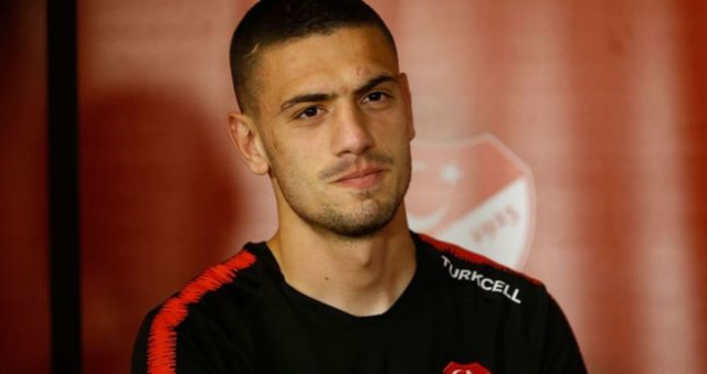 Merih Demiral kimdir, kaç yaşında, nereli? Merih Demiral hangi takımda oynuyor? Merih Demiral kimdir, kaç yaşında, nereli? Merih Demiral hangi takımda oynuyor?