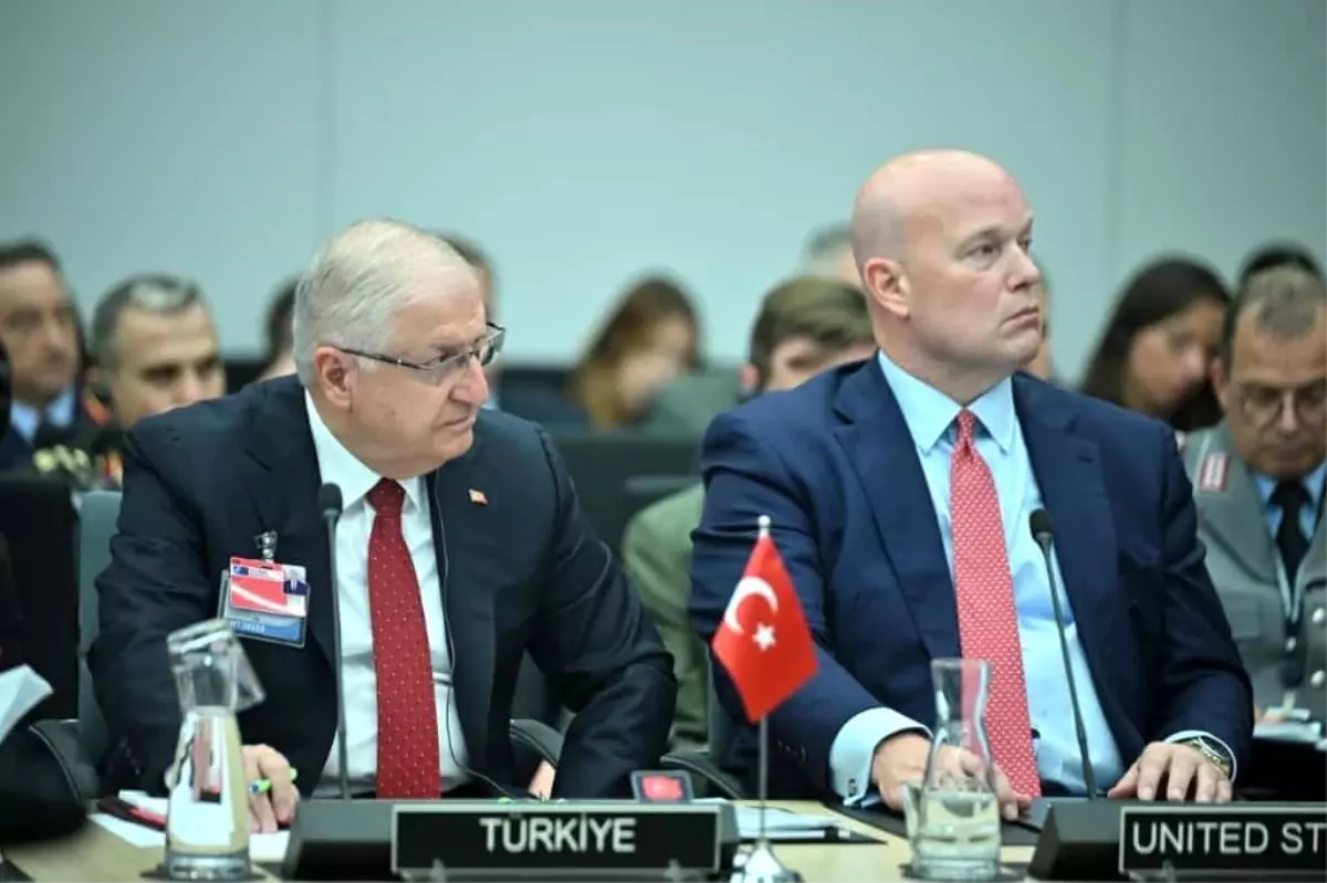Milli Savunma Bakanı Yaşar Güler, Ukrayna Savunma Temas Grubu Toplantısı'na Katıldı