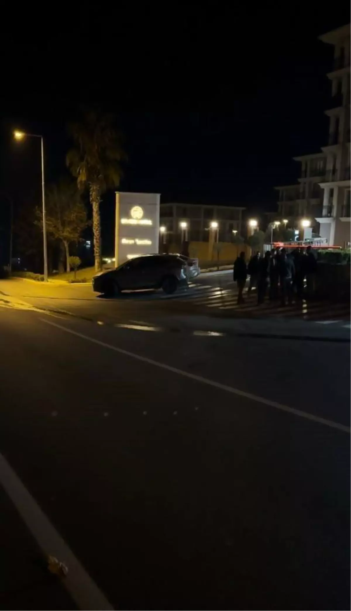 Beylikdüzü'nde Motosikletli Şahısların Silahlı Saldırısı