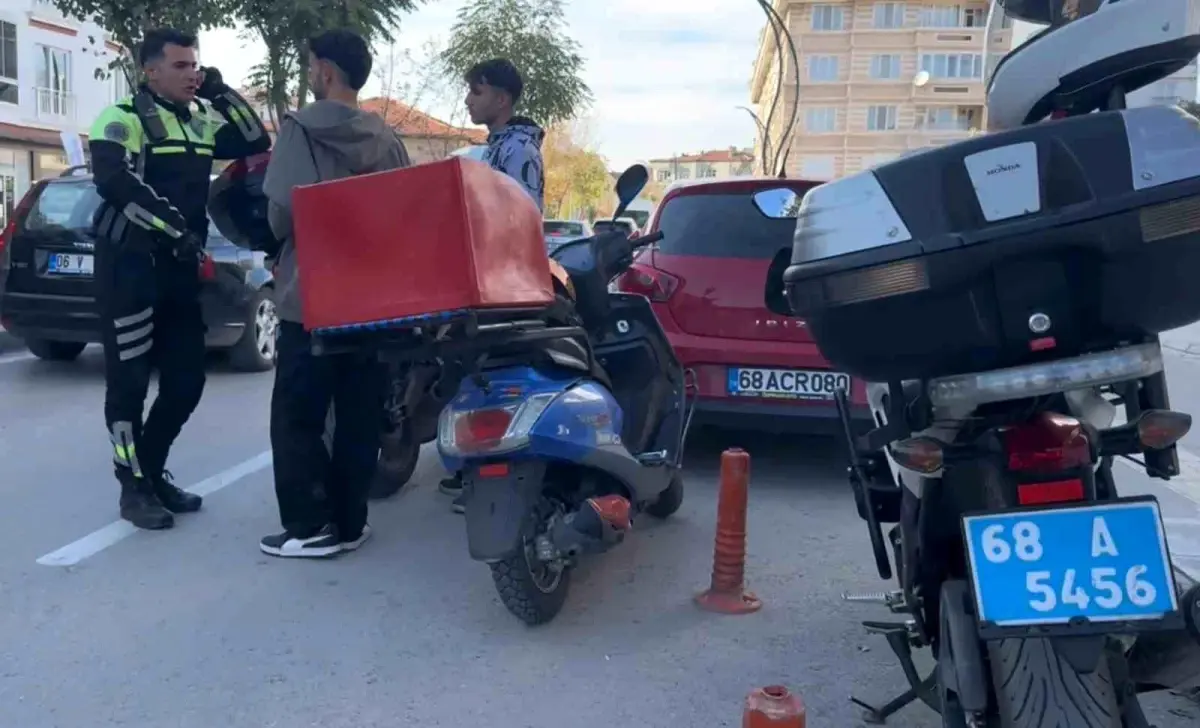 Aksaray'da Plakasız ve Ehliyetsiz Motosiklet Sürücüsüne 35 Bin Lira Ceza