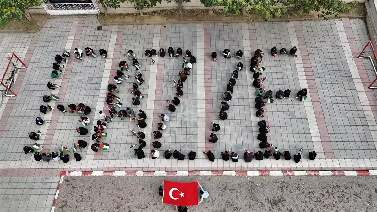 Alaçam Lisesinden Filistin'e Destek: Öğrencilerden Gazze Koreografisi