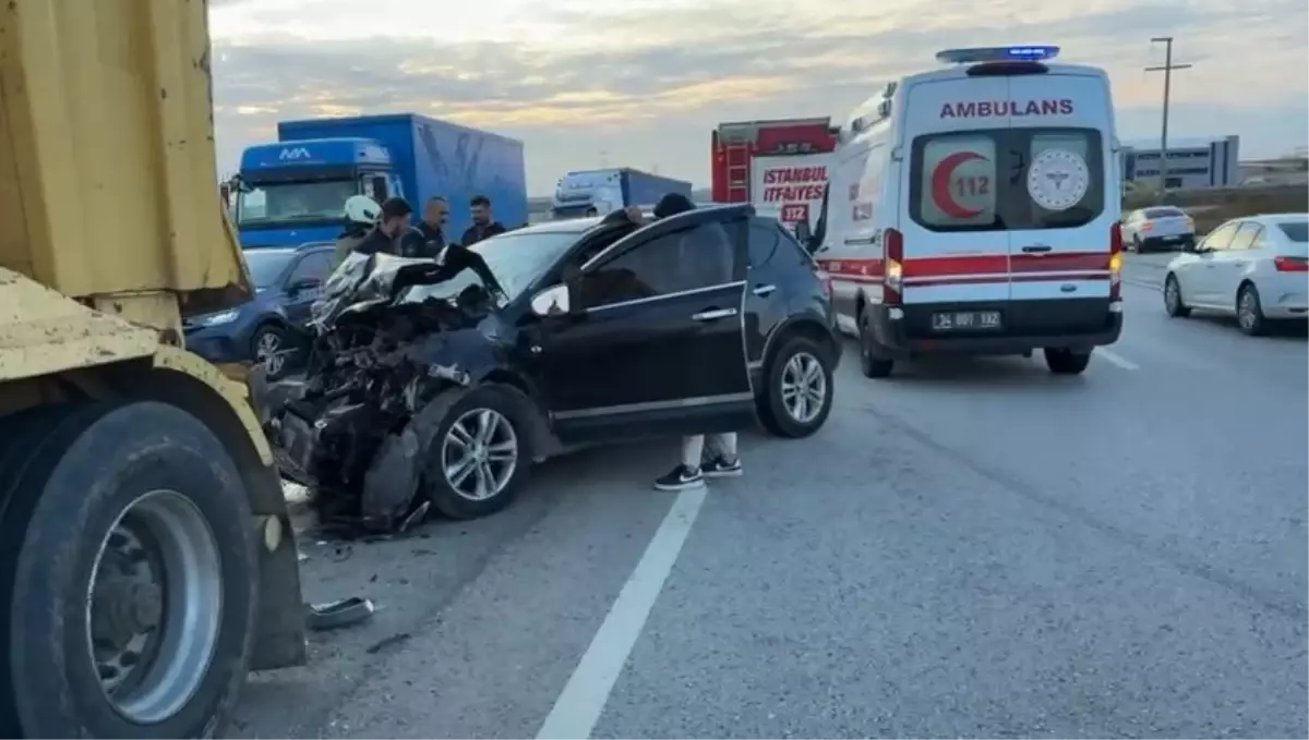 Silivri'de Trafik Kazası: 2 Yaralı