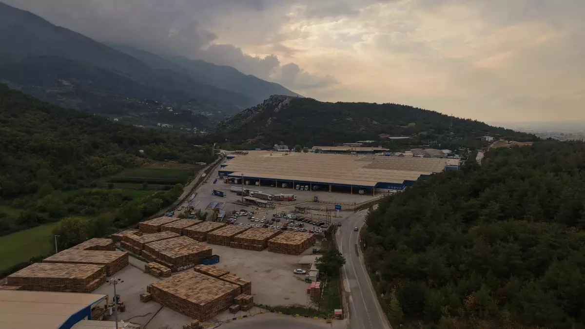 Bursa'da Su Krizi: Barajlar Boş, Kent Susuzlukla Mücadele Ediyor