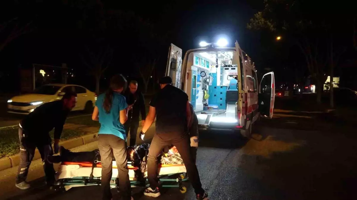 Antalya'da Yaya Otobüsün Çarpması Sonucu Ağır Yaralandı