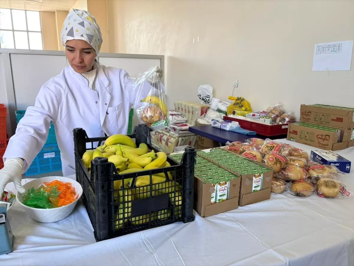 Arguvan'da Öğrencilere Gıda Desteği