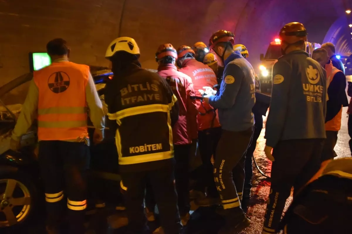 Bitlis'te Trafik Kazası Tatbikatı Gerçekleştirildi