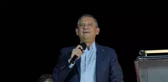 CHP Genel Başkanı Özgür Özel, İstanbul'da Miting Düzenledi