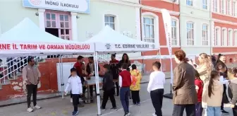 Dünya Gıda Günü Etkinliklerinde Öğrencilere Süt İkramı