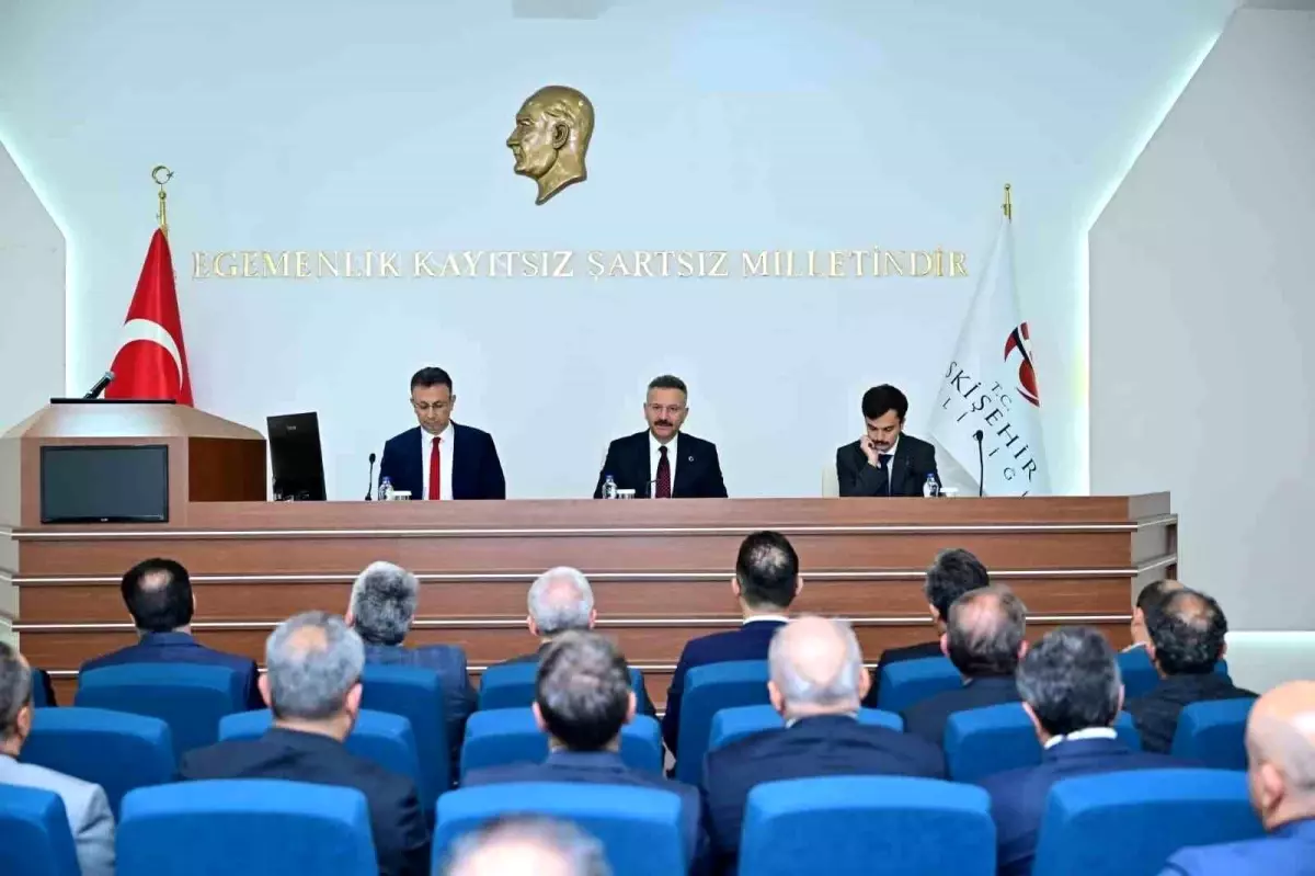 Eskişehir'de 457 Kamu Projesi Üzerine Koordinasyon Toplantısı Yapıldı