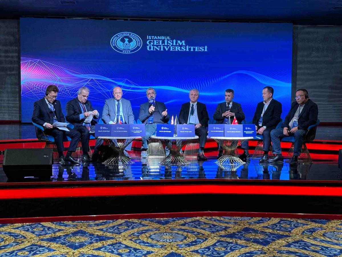 Türkiye, Türk Dünyasının Lideri Olma Yolunda İlerliyor