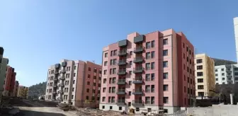 Belen'de Deprem Sonrası Afet Konutları ve Ticaret Merkezi İnşaatı Devam Ediyor