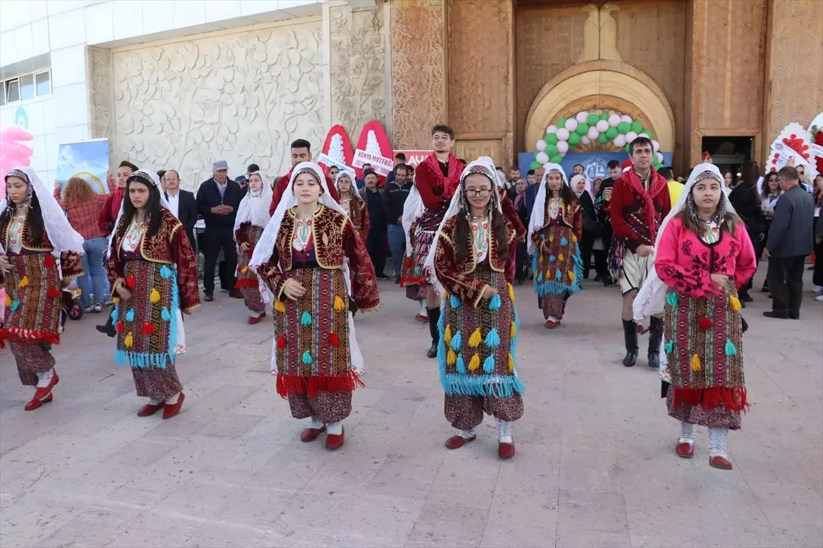 Isparta'da 3. Turizm ve Gastronomi Fuarı Açıldı