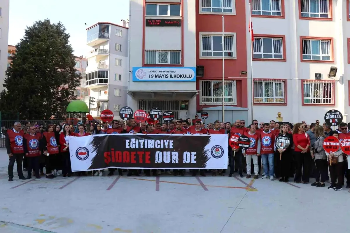 Denizli'de Okul Müdürüne Silahlı Saldırı: Eğitimciler Eylem Düzenledi