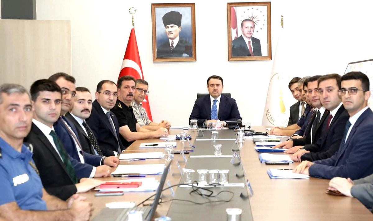 Kütahya'da Güvenlik ve Asayiş Toplantısı Gerçekleştirildi