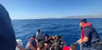 Marmaris Açıklarında 22 Düzensiz Göçmen Kurtarıldı