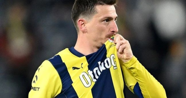 Mert Hakan Yandaş kadro dışı mı bırakıldı? Mert Hakan Yandaş neden kadro dışı bırakıldı? Mert Hakan Yandaş kadro dışı mı bırakıldı? Mert Hakan Yandaş neden kadro dışı bırakıldı?