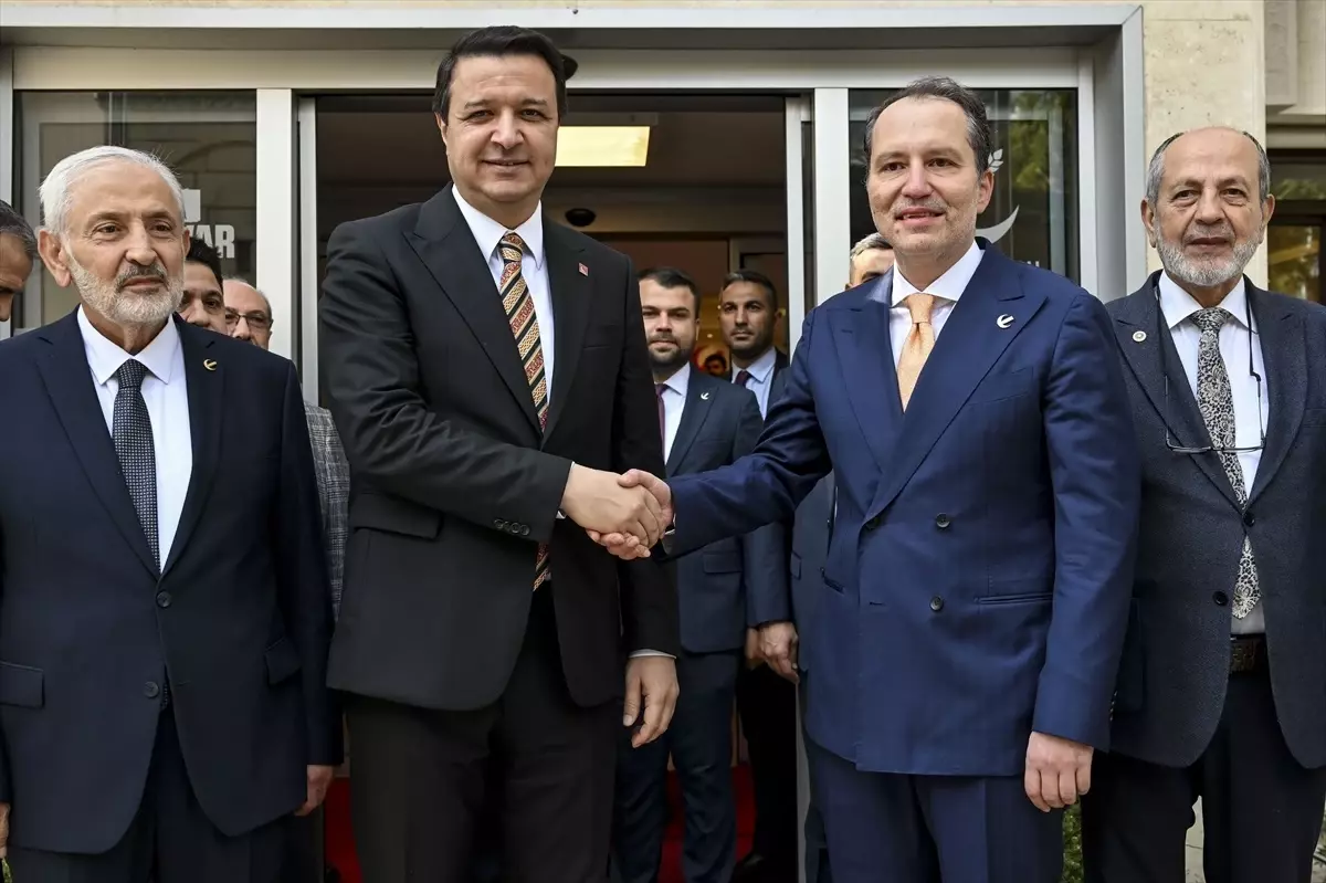 Saadet ve Yeniden Refah Partisi Liderlerinden Ortak Basın Toplantısı