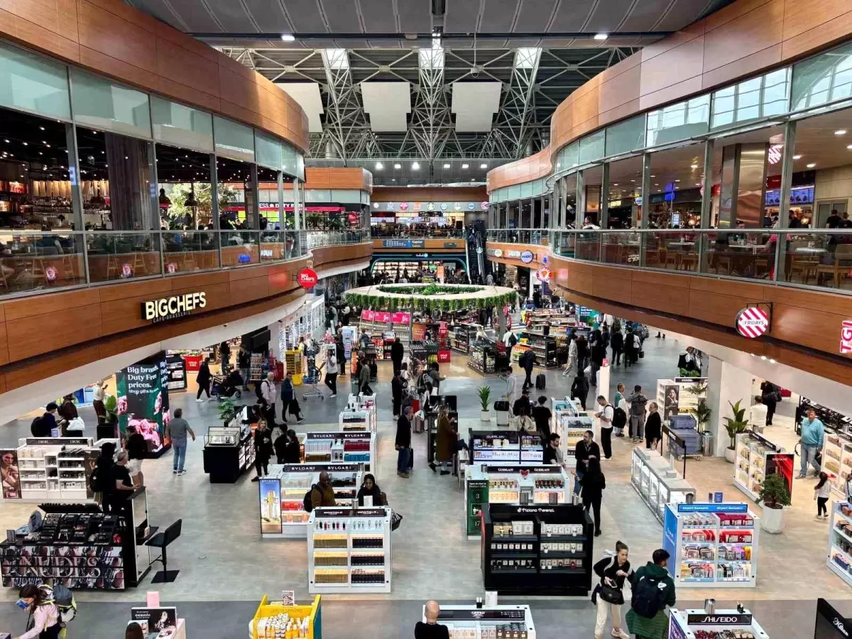 İstanbul Sabiha Gökçen Havalimanı'nda Duty Free Alanı Yenilendi