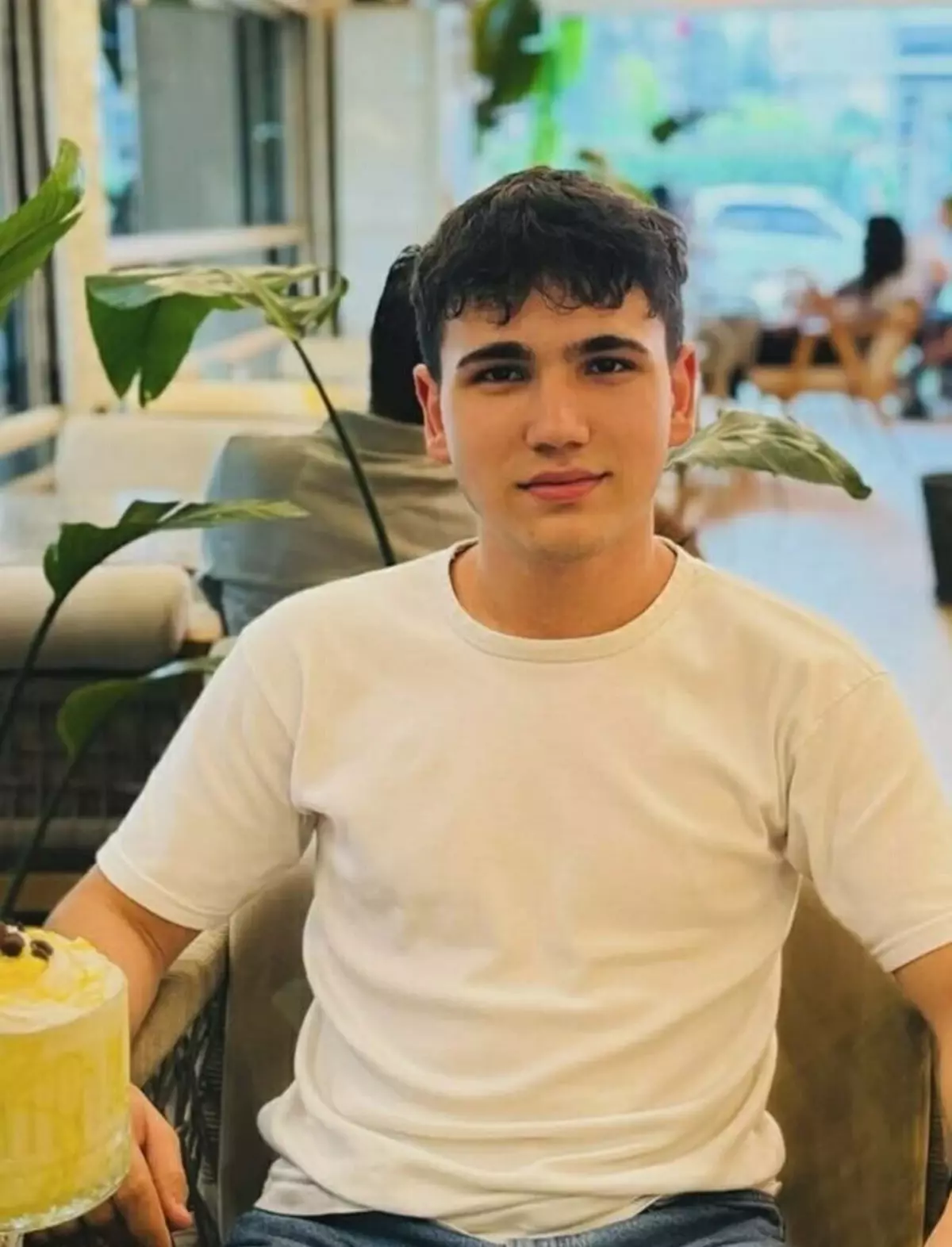 İzmir'de Motosiklet Kazasında Genç Kurye Hayatını Kaybetti