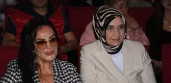 Türkan Şoray, Büyük Taarruz Film Festivali'nde Sinema Üzerine Konuştu