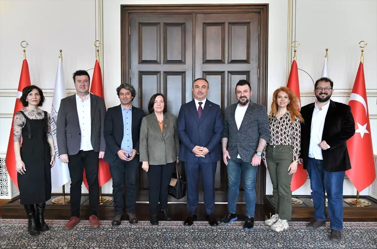 Uluslararası Toplumsal Araştırmalar Bilim Derneği Tekirdağ Valisi'ni Ziyaret Etti