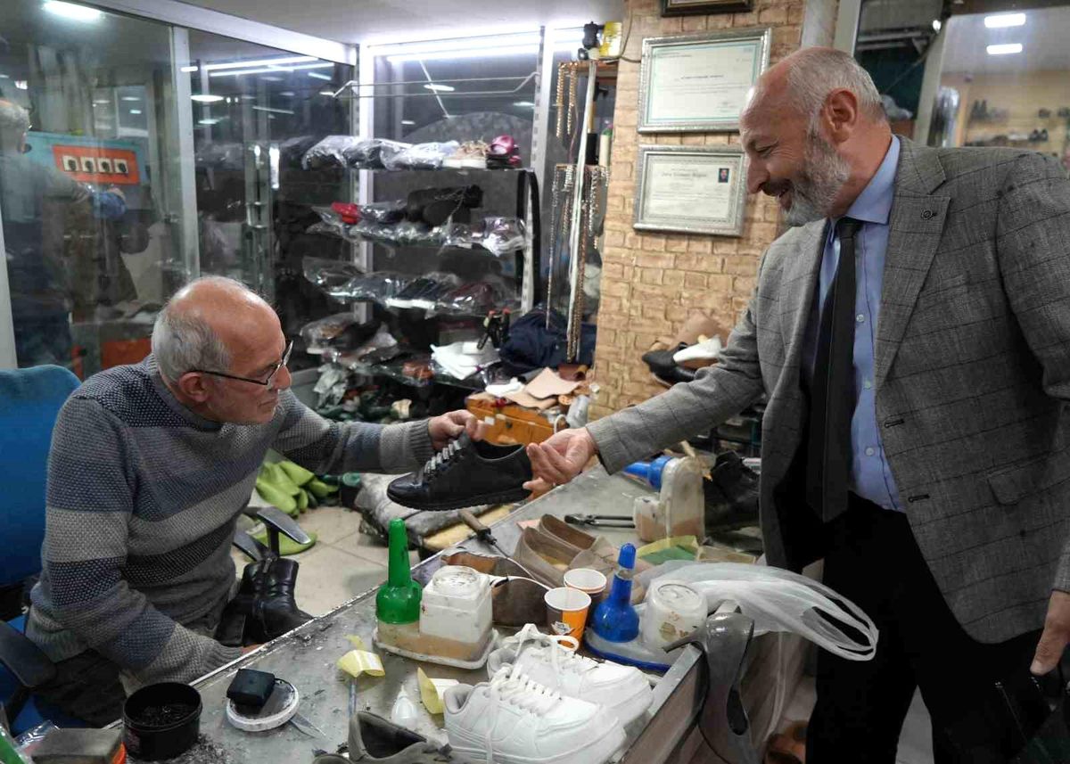 Sonbaharla Birlikte Ayakkabı Tamircilerine Talep Arttı