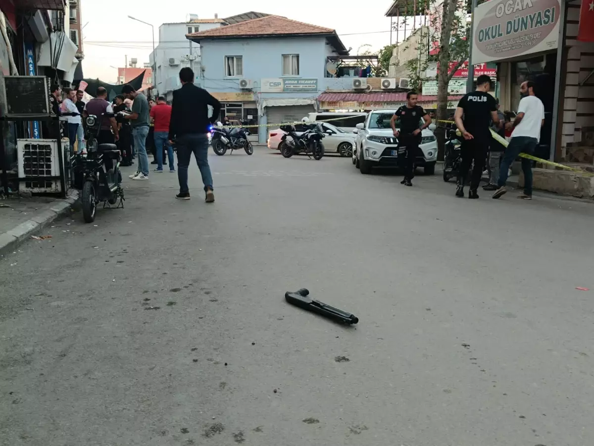 Kozan'da Telefon Dükkanı Saldırısı: Bir Kişi Yaralandı