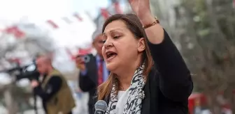 AK Parti'ye geçeceği konuşulan Burcu Köksal'dan ilk açıklama