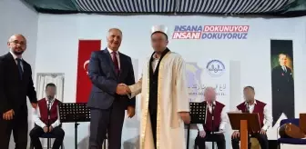 Antalya Cezaevinde Hafızlık Eğitimi Alan Hükümlü Sertifikasını Aldı