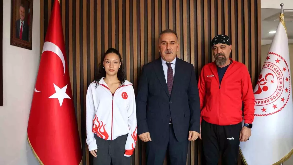 Mina İnce Dünyada Türkiye'yi Temsil Edecek