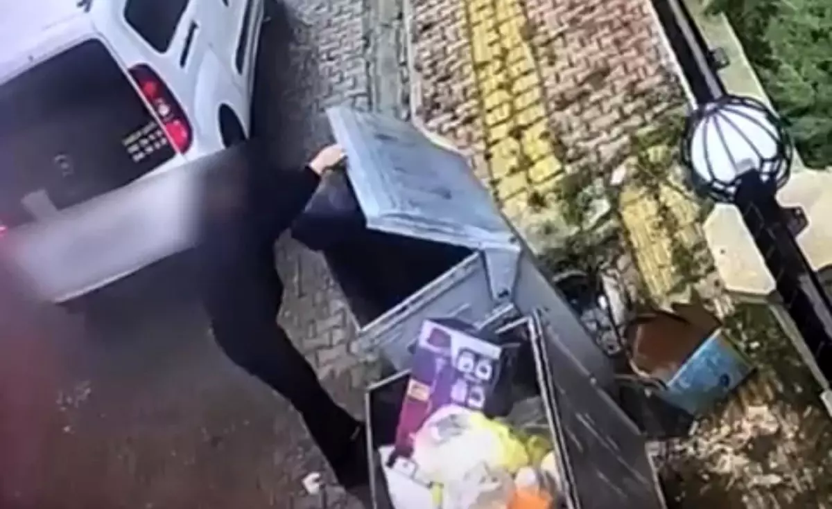 Samsun'da Çöp Konteynerinde Uyuşturucu Teslimatı