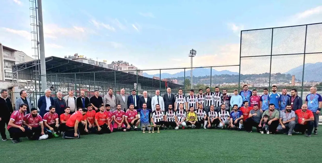 Camiler ve Din Görevlileri Haftası Futbol Turnuvasında Şampiyon Çine Müftülüğü