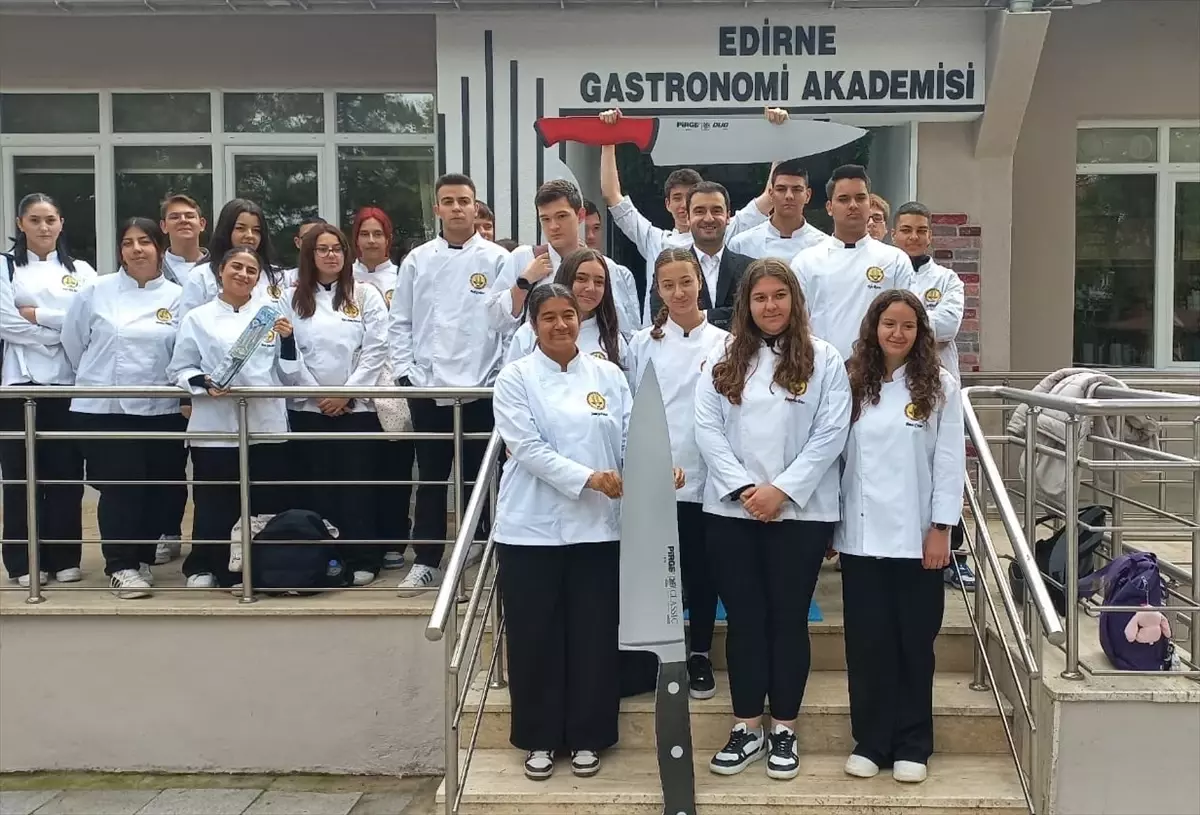 Edirne Gastronomi Akademisi'nde Bıçak Kullanımı Eğitimi