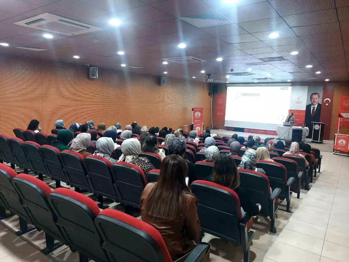 Kadınlara Yönelik Madde Bağımlılığı Eğitimi Elazığ'da Düzenlendi