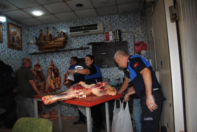 Disgusting images in the city of gastronomy! They were going to give them to weddings and restaurants