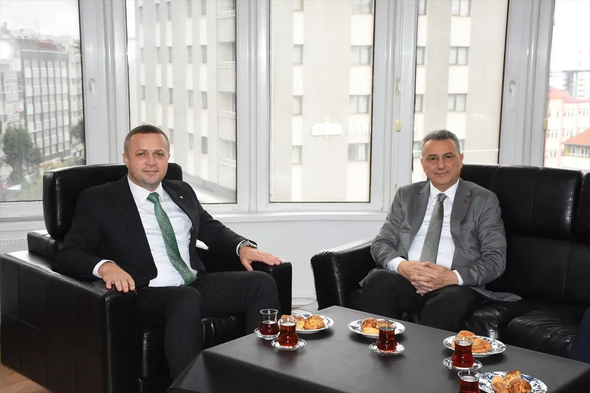 İlkadım Belediye Başkanı Kurnaz'dan AA Bölge Müdürü Demir'e Ziyaret