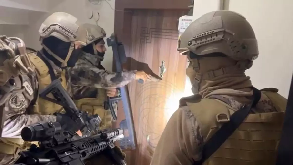 Suç Örgütüne Büyük Darbe: 32 Gözaltı