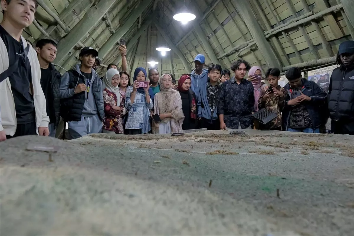 Yabancı Öğrenciler Kırklareli'nin Tarihi ve Turistik Yerlerini Gezdiler