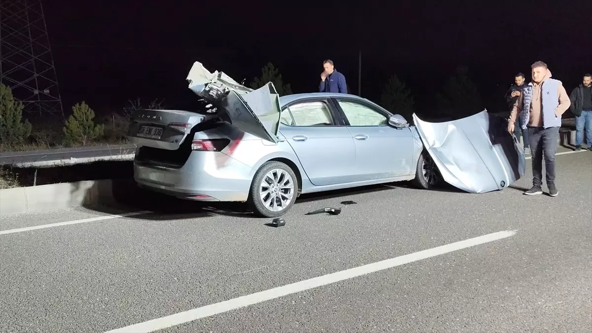 Kütahya'da Trafik Kazası: Bir Ölü, Bir Yaralı