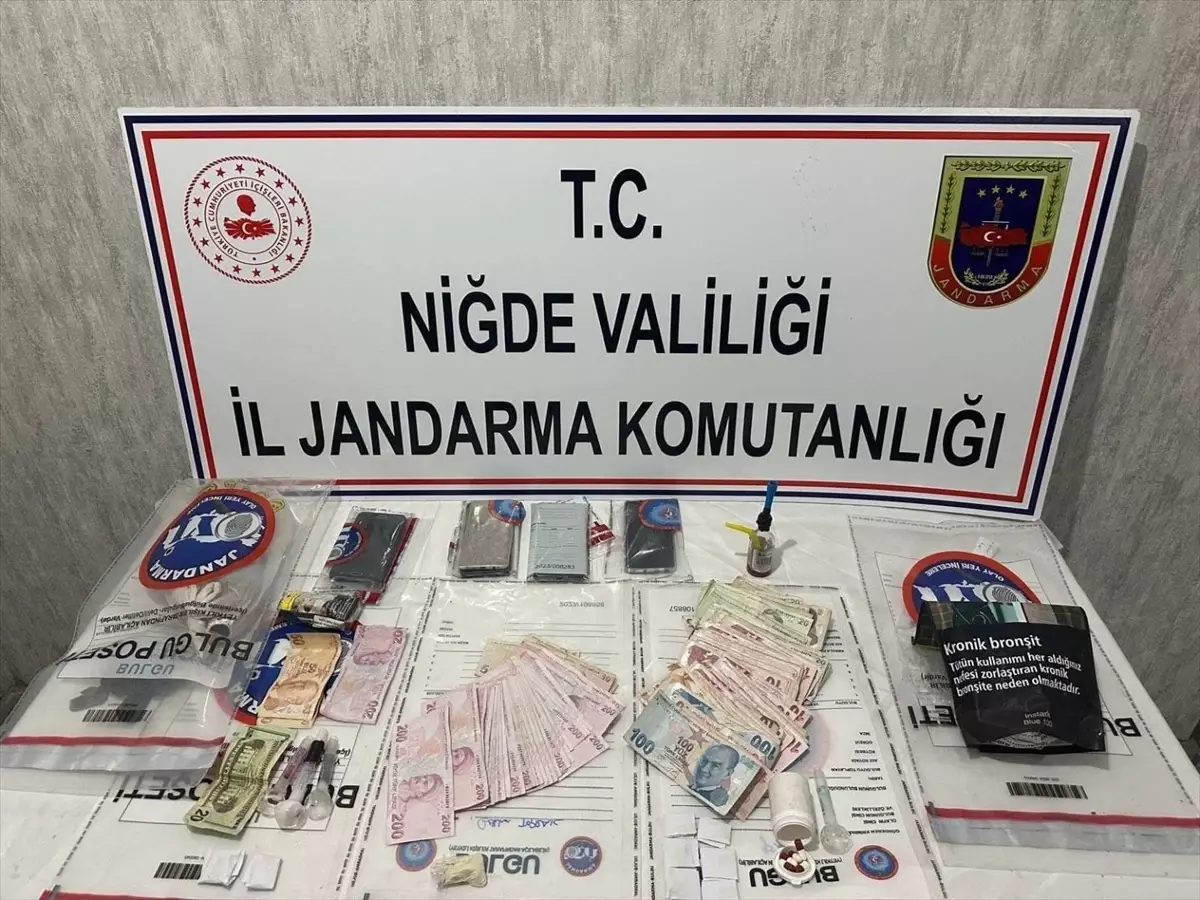 Niğde'de Uyuşturucu Operasyonu: 4 Zanlı Gözaltında